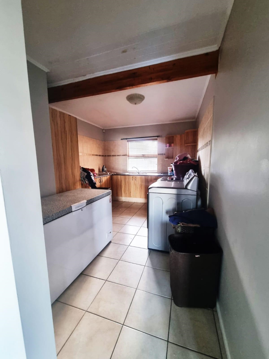 5 Bedroom Property for Sale in Tergniet Western Cape